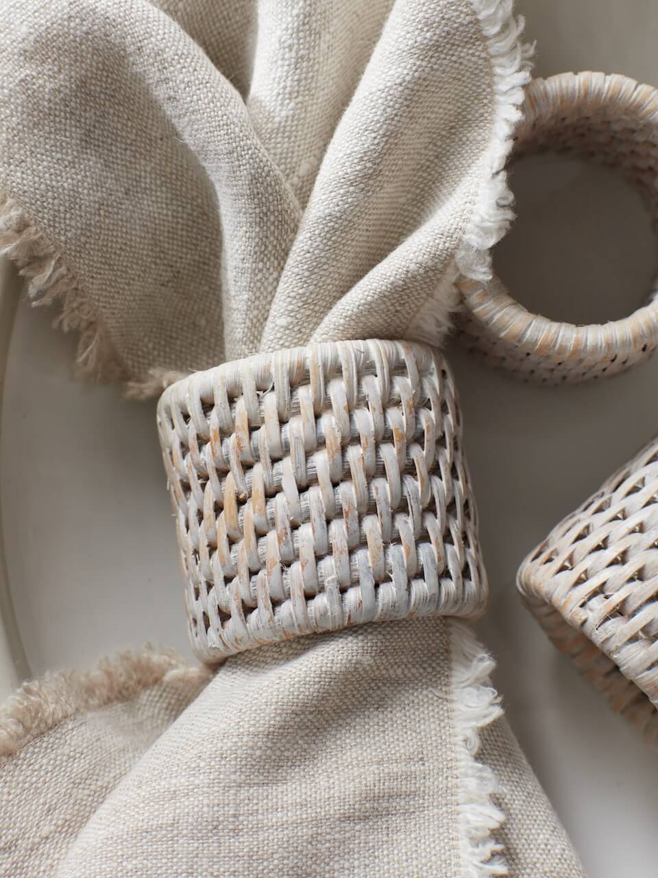 Set of 6 Rattan Napkin Rings White