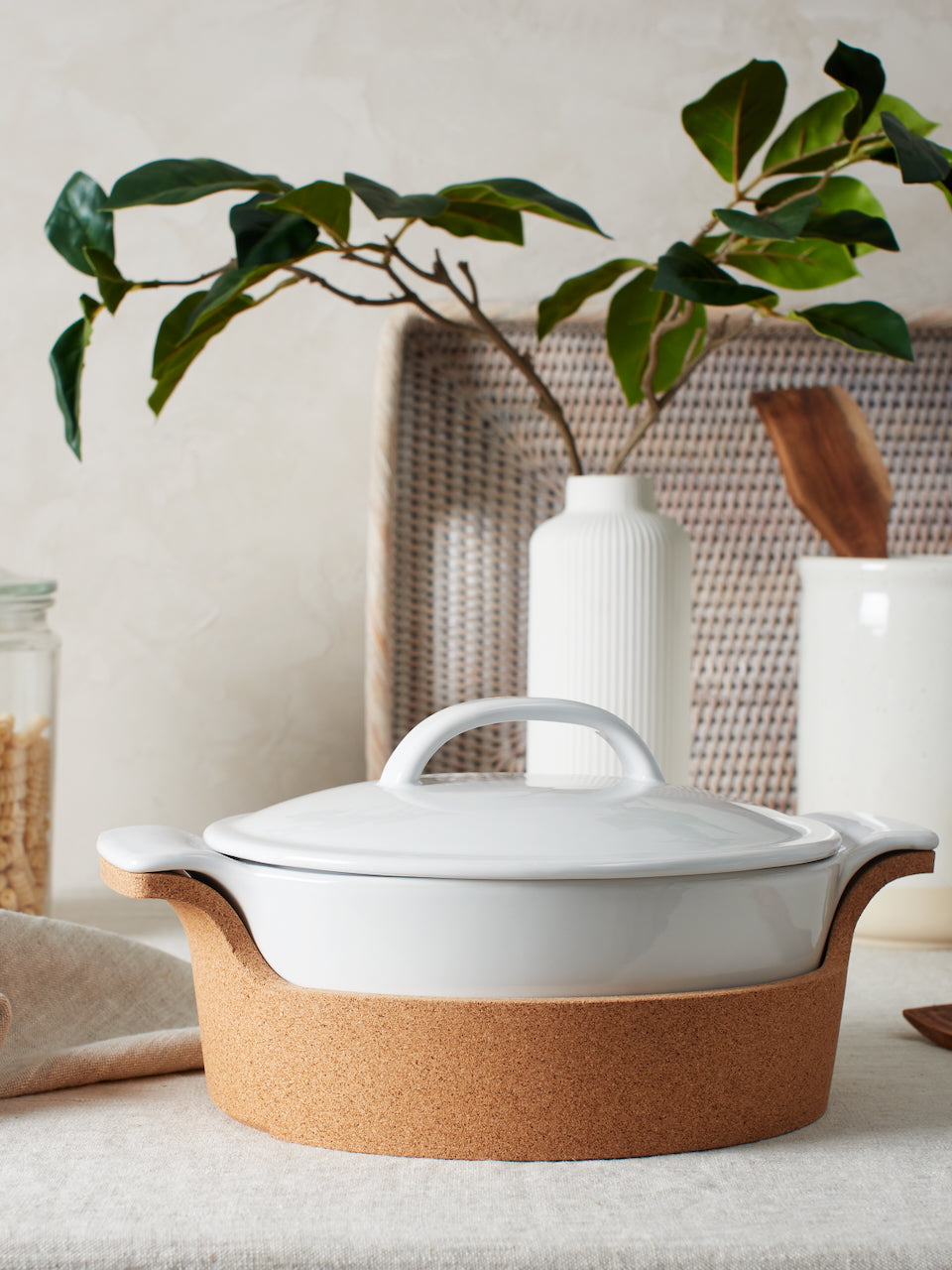 Stoneware Casserole Dish with Cork Tray